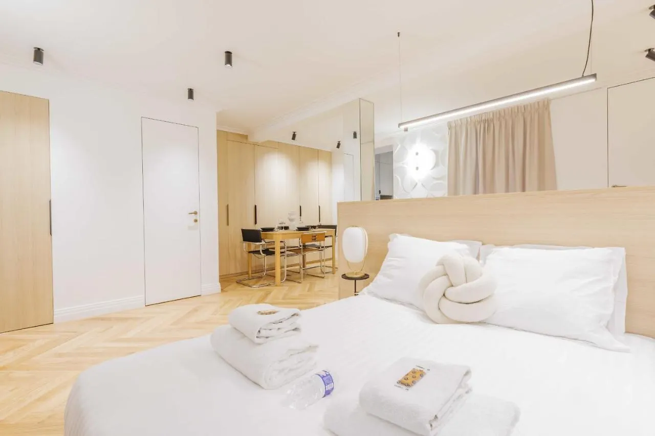 Superb Studio 2P Paris 17Eme Apartment